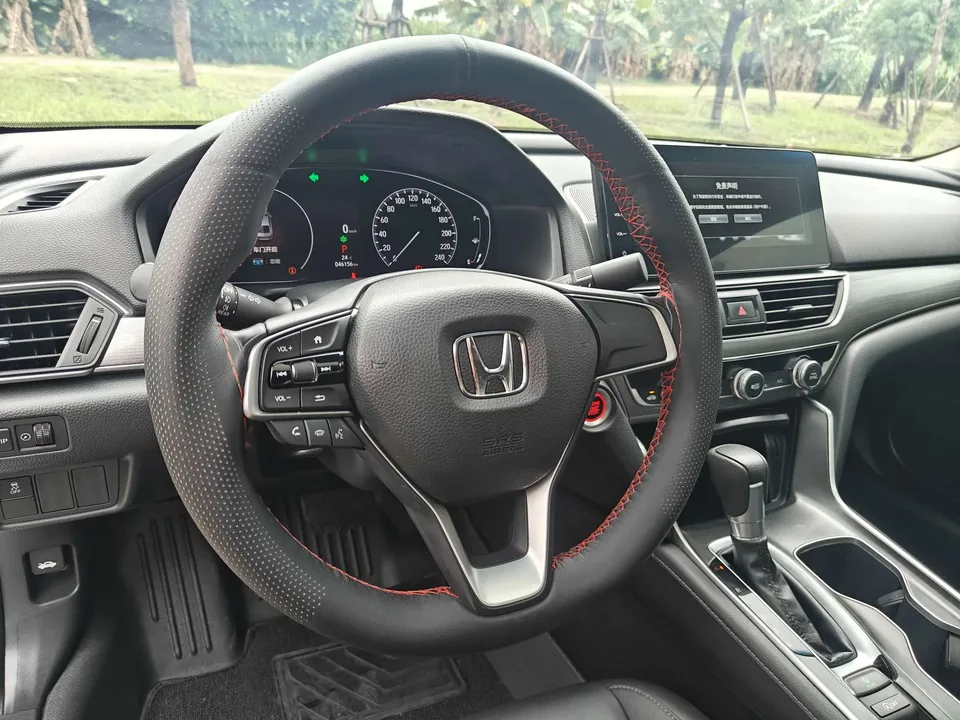 Honda Accord Accord 2022 260TURBO Deluxe Edition 2022 — миниатюра 5
