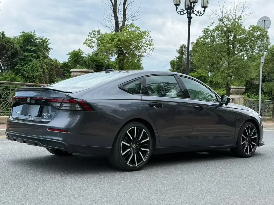 Honda Accord RuiTong 260TURBO flagship version 2023 — миниатюра 4