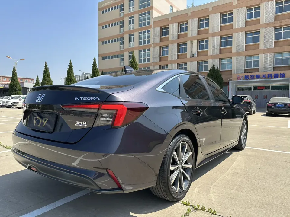Honda Integra 240TURBO CVT Smart Edition 2023 — миниатюра 2
