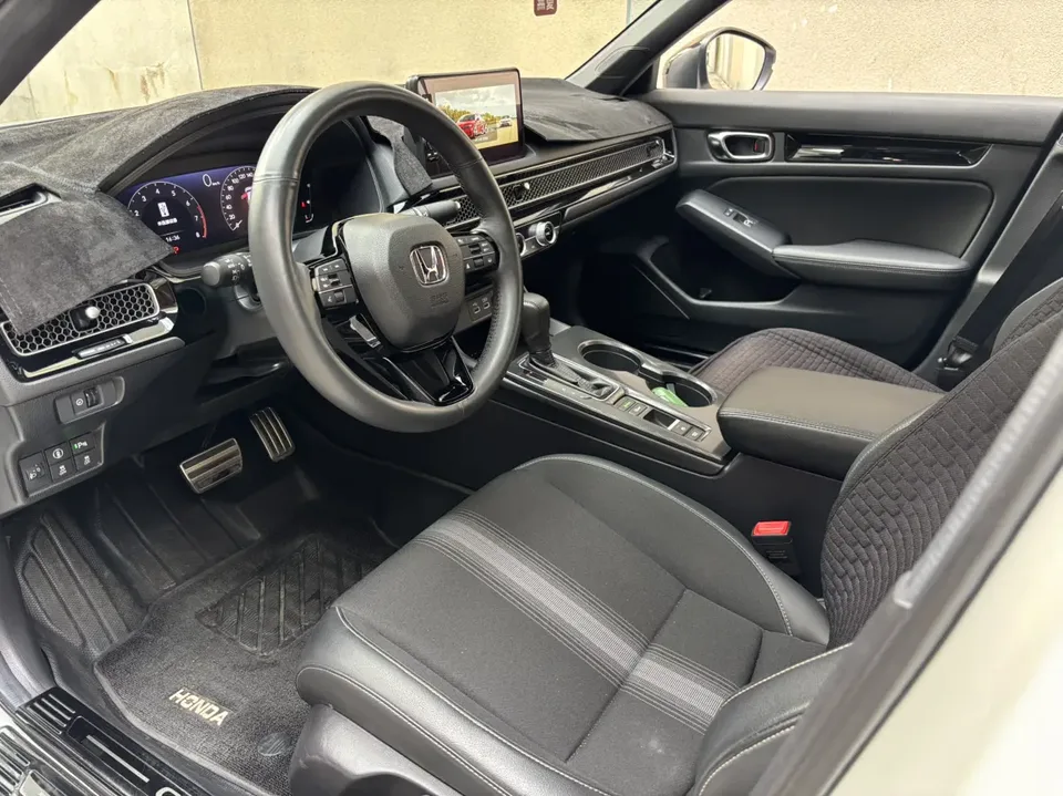 Honda CIVIC 2022 Civic 240TURBO CVT Ignition Edition 2022 — миниатюра 4