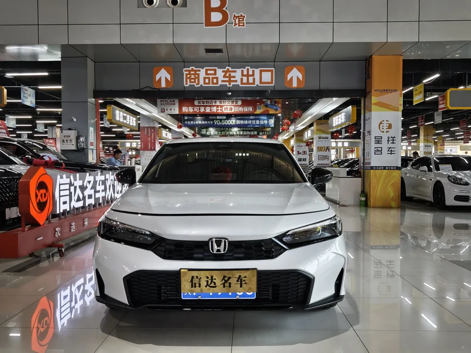 Honda CIVIC 2025