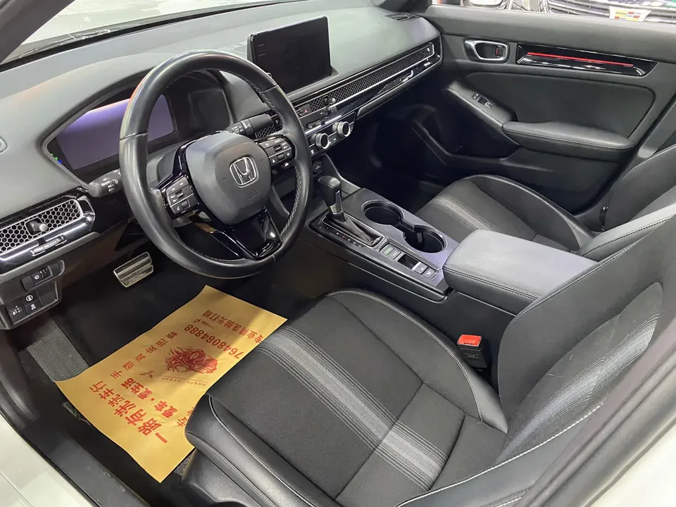 Honda CIVIC 2022 Civic 240TURBO CVT Ignition Edition 2023 — миниатюра 5