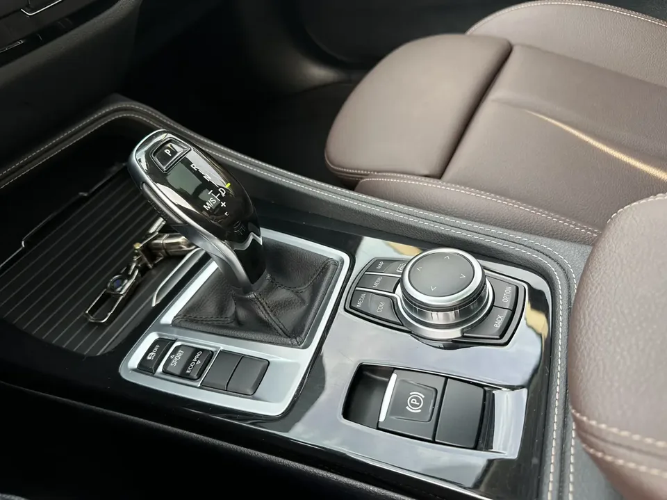 BMW 1 Series BMW 1 Series 2023 120i M Sport Night Edition 2023 — миниатюра 4