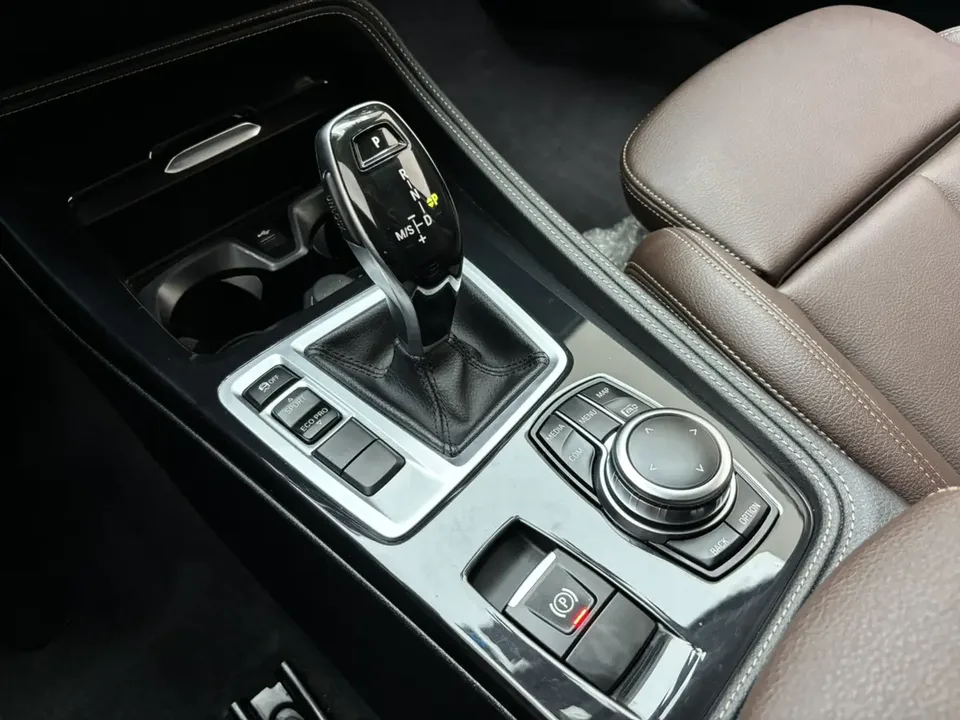 BMW 1 Series BMW 1 Series 2023 120i M Sport Night Edition 2023 — миниатюра 3