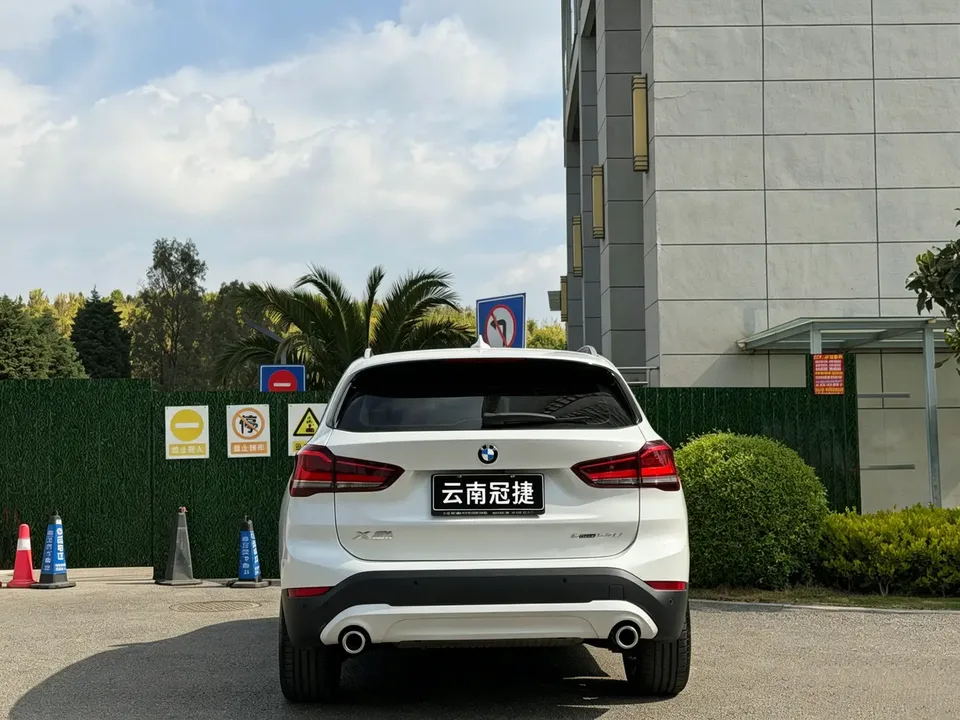 BMW X1 BMW X1 2022 sDrive25Li Leading Edition 2022 — миниатюра 2