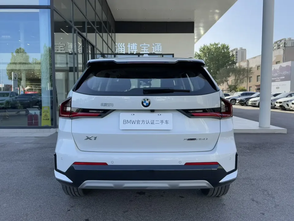 BMW X1 X1 2023 sDrive25Li X Design Package 2025 — thumbnail 4