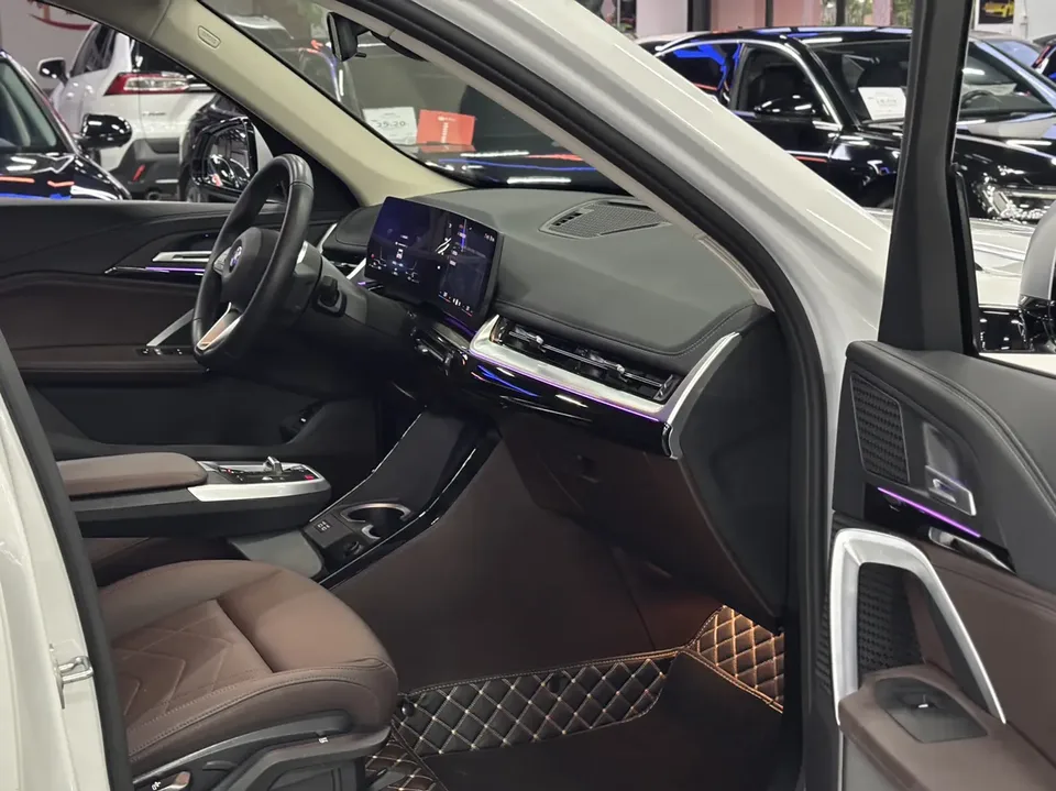 BMW X1 sDrive20Li X Design Package 2023 — миниатюра 4