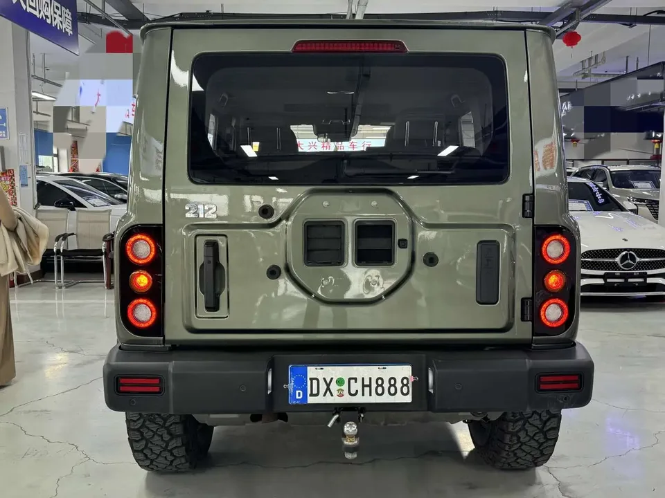 212 T01 212 T01 2024 2.0T Explorer 2024 — thumbnail 2