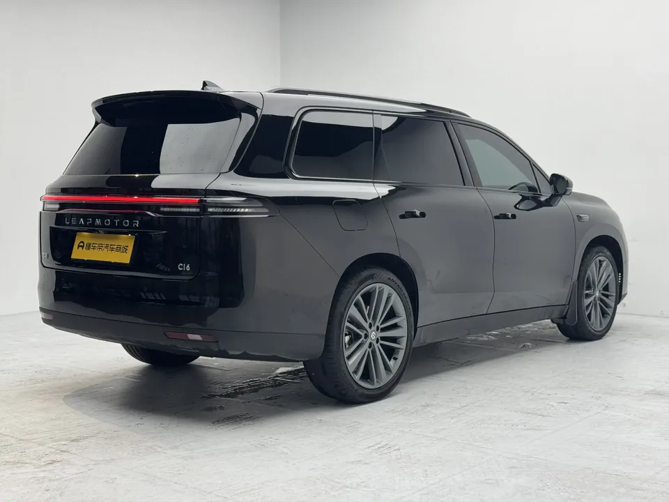 Leapmotor C16 Extended Range 200 Premium Edition 2025 — миниатюра 2