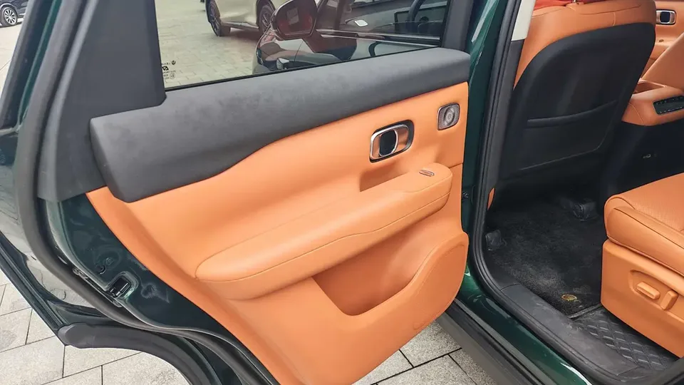 Leapmotor C16 Extended Range 200 Premium Edition 2025 — миниатюра 3