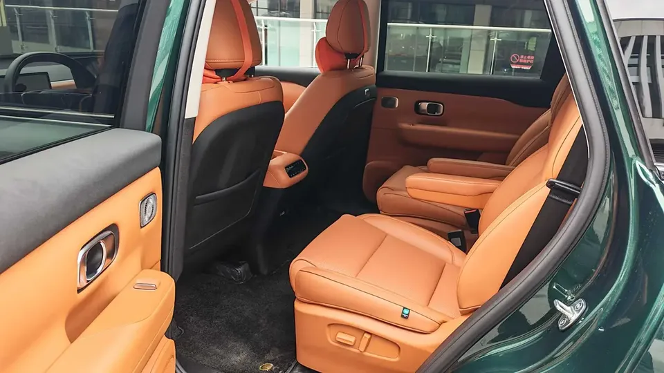 Leapmotor C16 Extended Range 200 Premium Edition 2025 — миниатюра 4