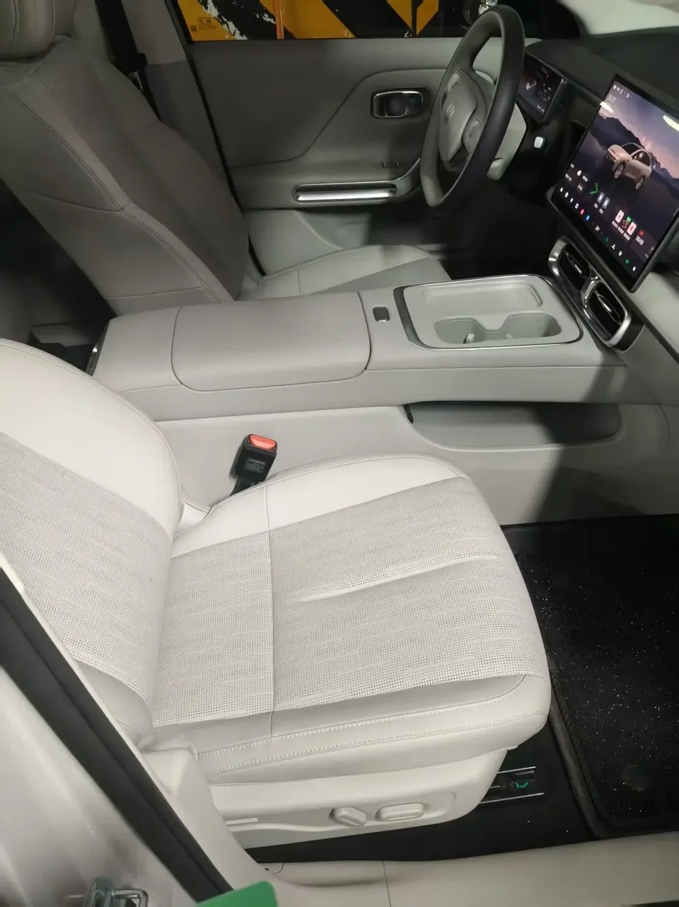 Leapmotor Leap running B01 650 Enjoy Edition 2026 — миниатюра 3