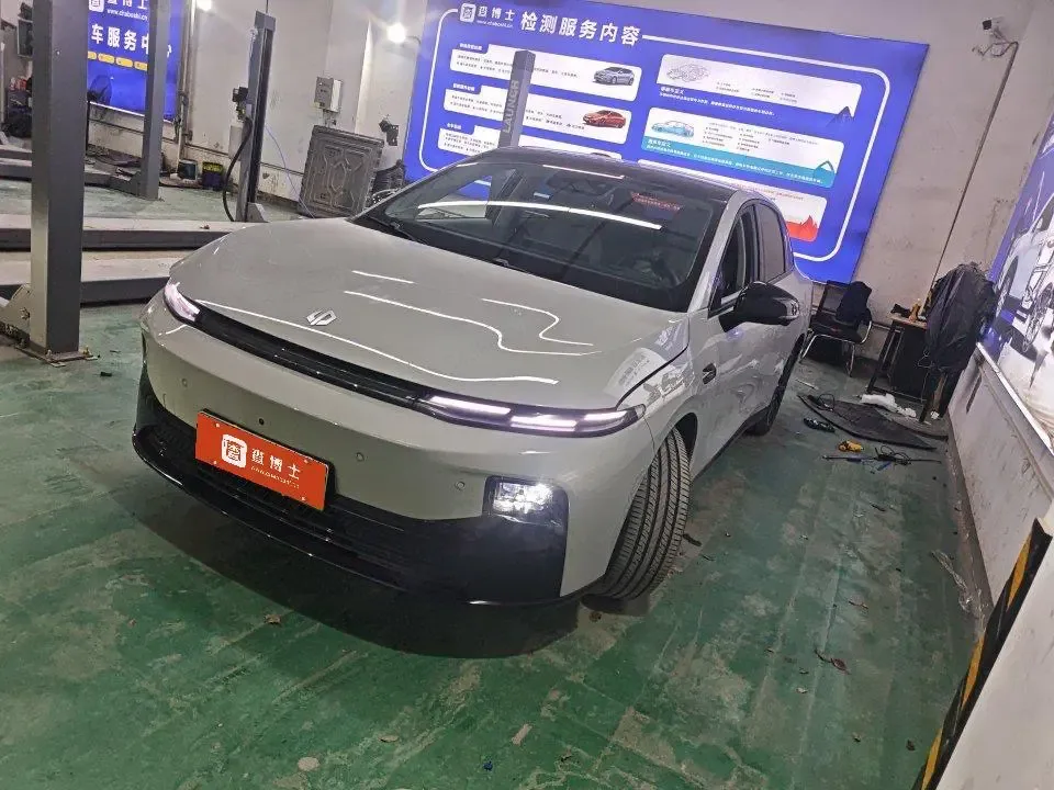 Leapmotor Leap running B01 2026