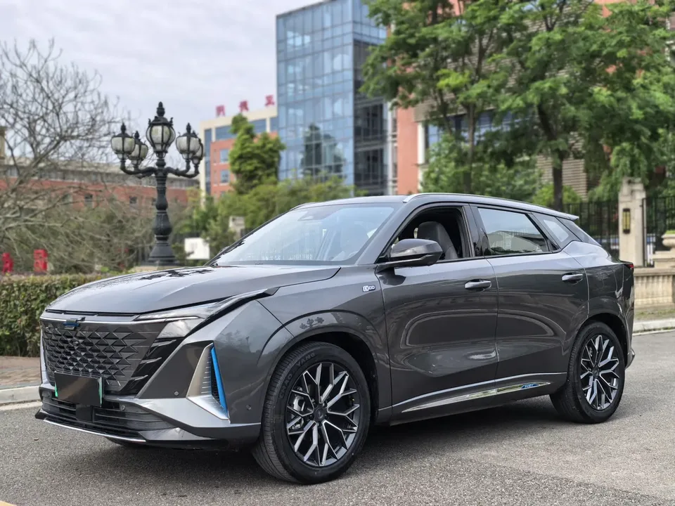 Oshan Changan Auchan Z6 iDD new energy 2023