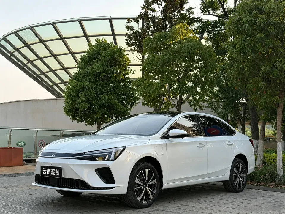 Rising Auto Feifan ER6 2022