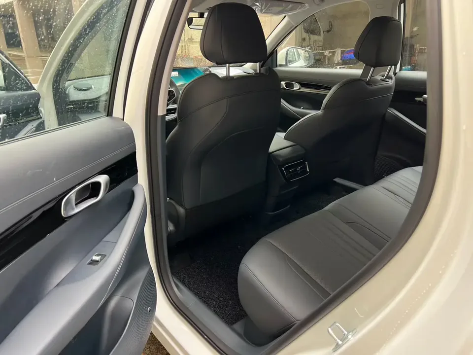 Geely Galaxy E5 Galaxy E5 2024 530km Business Edition 2026 — миниатюра 5