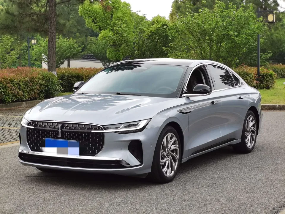 Lincoln Z 2022