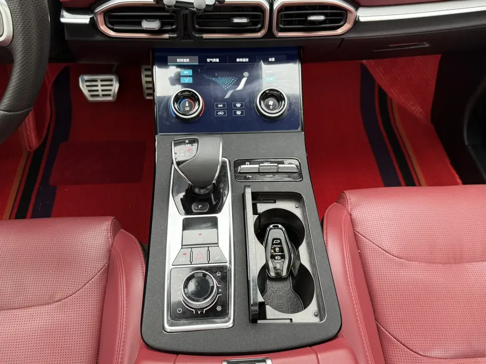 Jetour Jietu X70 PLUS 1.6T DCT Pro 7-seater 2022 — миниатюра 5