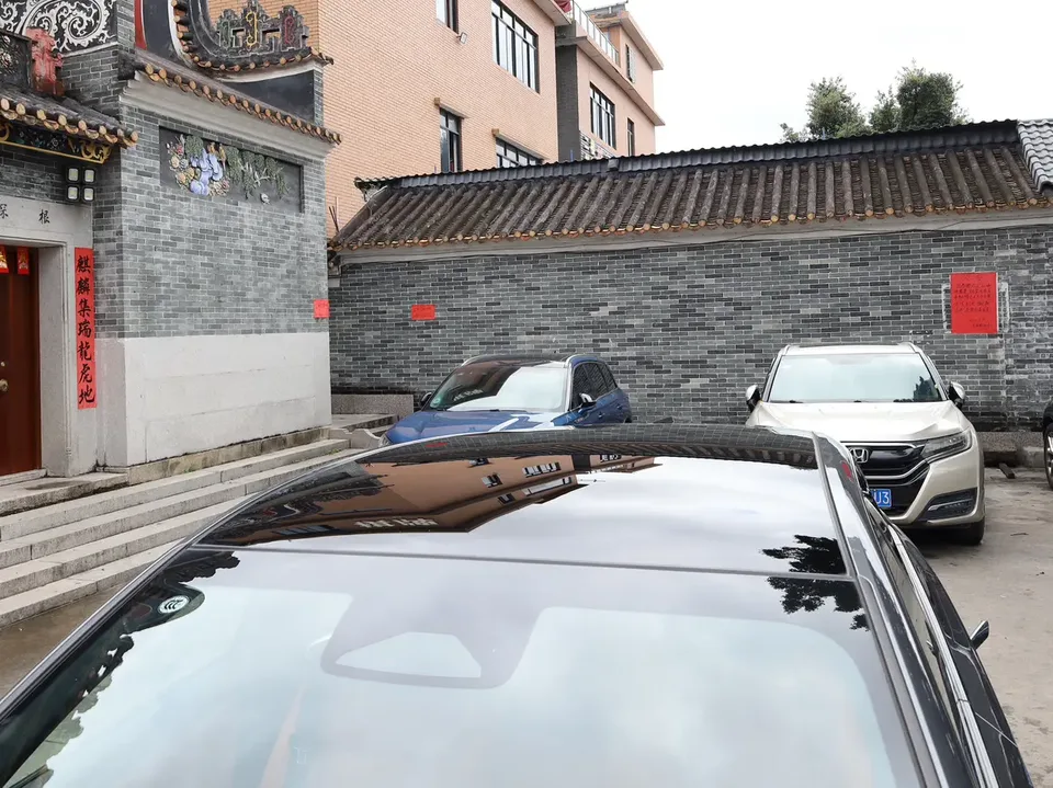 Deepal dark blue S07 285Max Huawei Qiankun Intelligent Driving ADS SE Edition 2025 — миниатюра 3