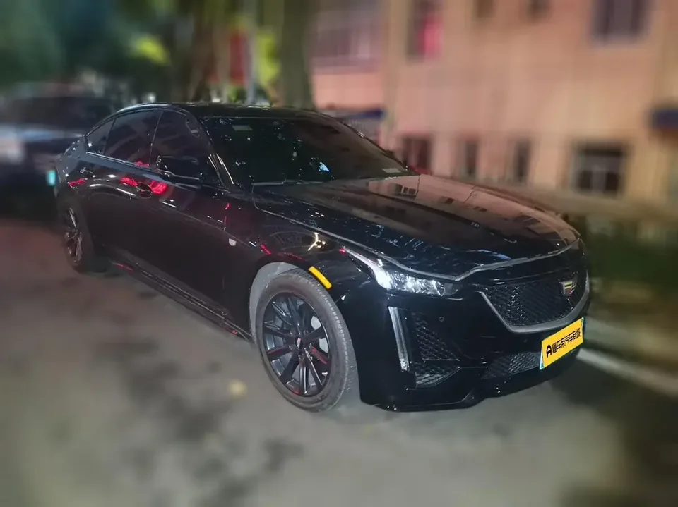 Cadillac CT5 28T Premium Edition 2023 — миниатюра 2