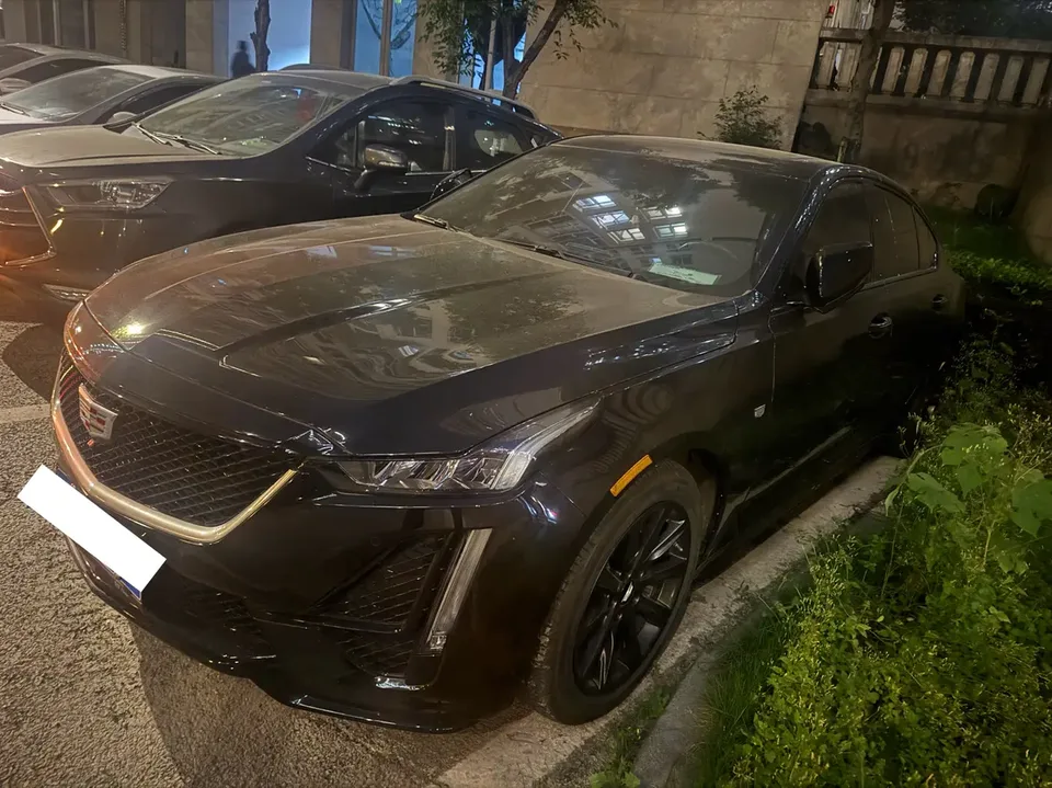 Cadillac CT5 28T Premium Edition 2023 — фото 1, купить с доставкой в Москву