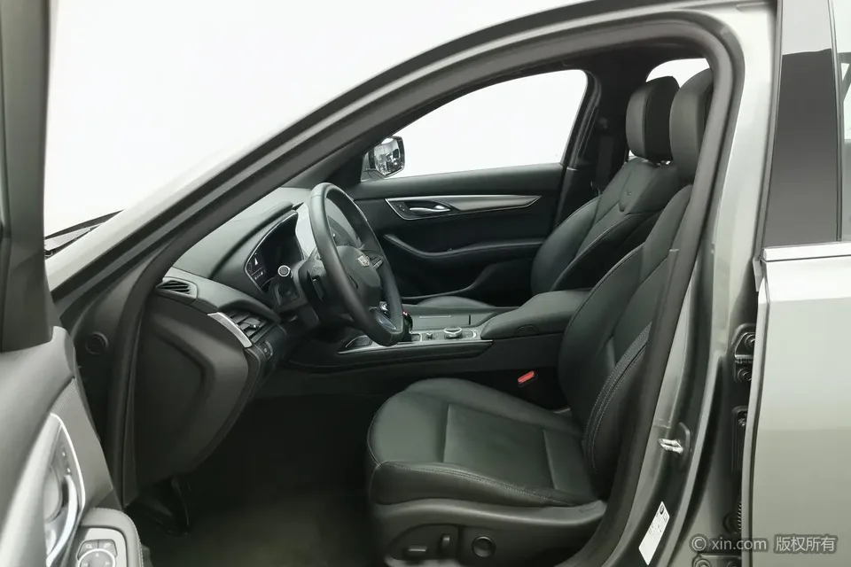 Cadillac CT5 28T Luxury Standard Edition 2023 — миниатюра 4