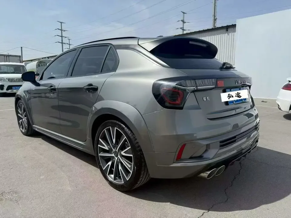 Lynk & Co 02 Hatchback 2.0TD Hatchback Plus 2023 — миниатюра 4