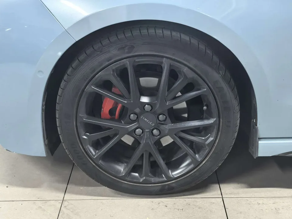 Lynk & Co 03 1.5TD DCT Pro 2022 — миниатюра 3