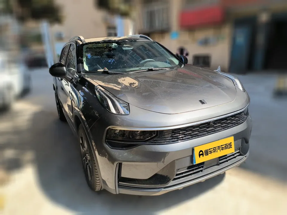 Lynk & Co 01 Lynk & Co 01 2023 2.0TD 2WD Pro 2022 — миниатюра 3