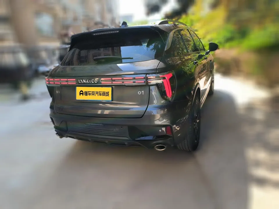 Lynk & Co 01 Lynk & Co 01 2023 2.0TD 2WD Pro 2022 — миниатюра 4