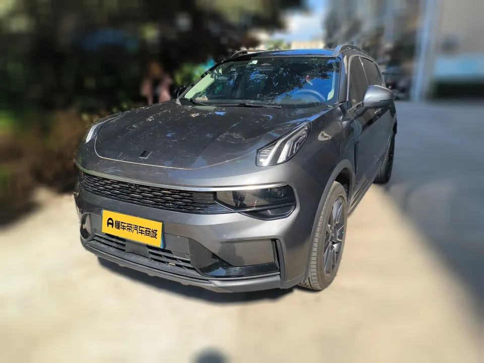 Lynk & Co 01 2022