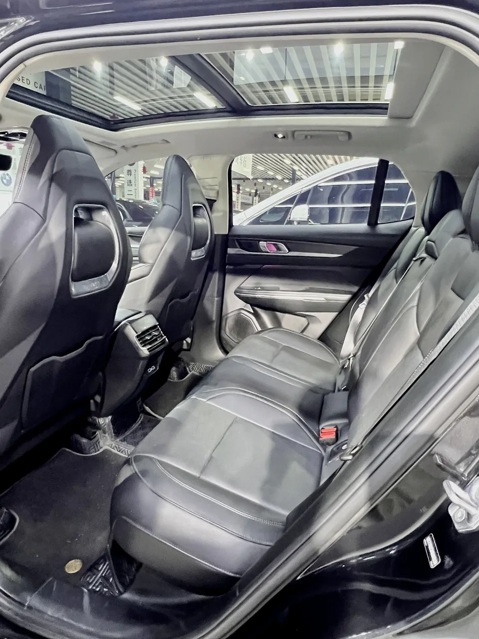 Lynk & Co 01 Lynk & Co 01 2021 2.0TD 2WD Pro 2022 — миниатюра 3