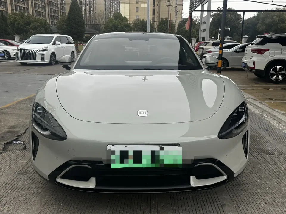 Xiaomi car Xiaomi SU7 Xiaomi SU7 2024 Rear-wheel drive standard long-range version 2024 — photo 1, buy with delivery to Moscow