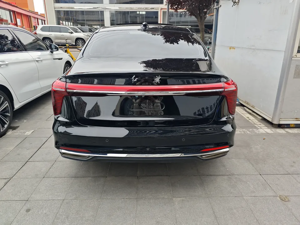 Hongqi H5 Hongqi H5 2024 1.5T DCT Zhilian Qiyue Edition 2024 — миниатюра 2