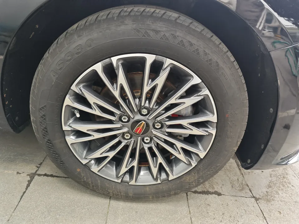 Hongqi H5 Hongqi H5 2024 1.5T DCT Zhilian Qiyue Edition 2024 — миниатюра 4