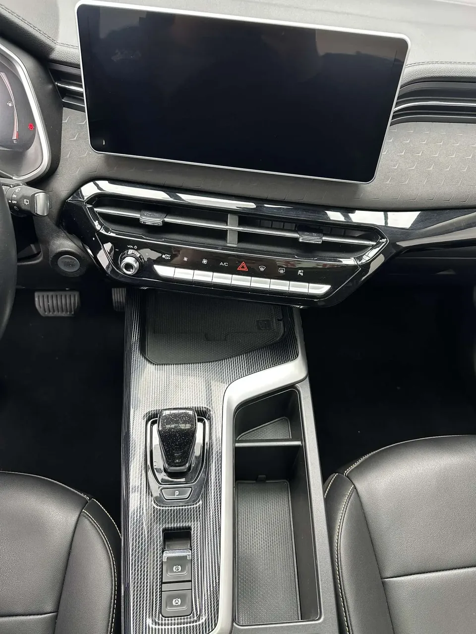 Haval Harvard Red Rabbit Haval Chitu 2022 Jinxiang Edition 1.5T Bronze Rabbit 2022 — миниатюра 4
