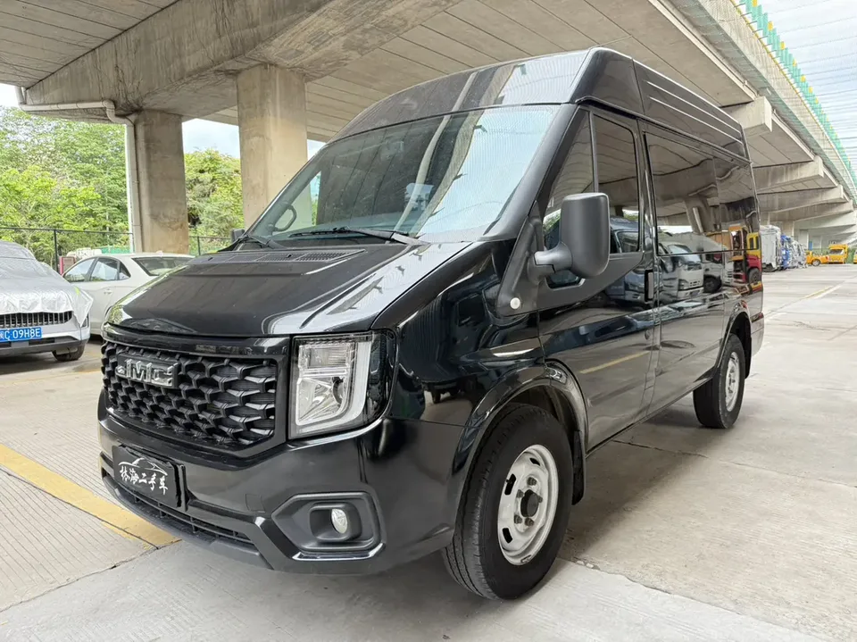 Jiangling Fushun 2.0T automatic diesel short-axis medium-high-roof commercial multi-purpose passenger vehicle with 6 seats 2024 — фото 1, купить с доставкой в Москву