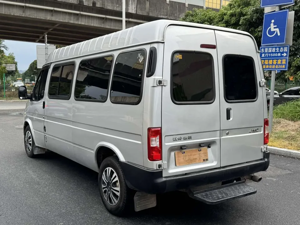 Jiangling Teshun 2.8T business type long axis mid-roof 9-seater National VI JX493 2022 — миниатюра 5