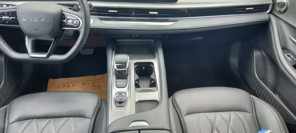 Chery Arrizo 8 1.6TGDI DCT Excellence Edition 2024 — миниатюра 3