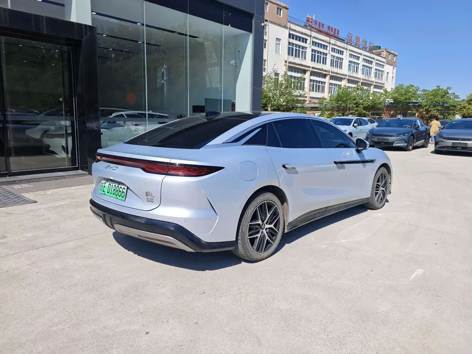 BYD Han L EV Han L EV 2025 601KM 4WD LiDAR Flagship 2025 — thumbnail 2