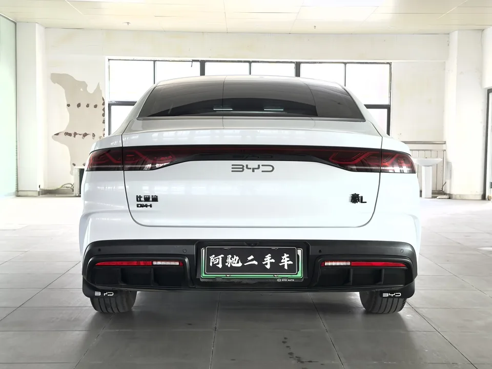 BYD Qin L DM DM-i 80KM Leading Model 2024 — миниатюра 2