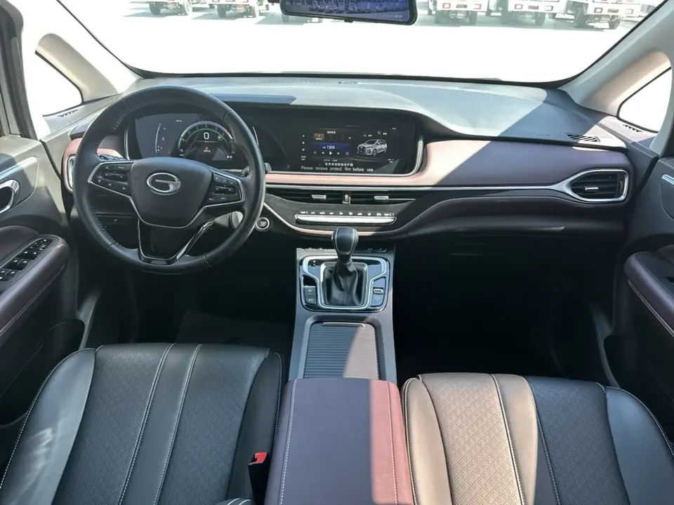 GAC Trumpchi M6 Pro 270T Automatic Deluxe Edition 2023 — миниатюра 3