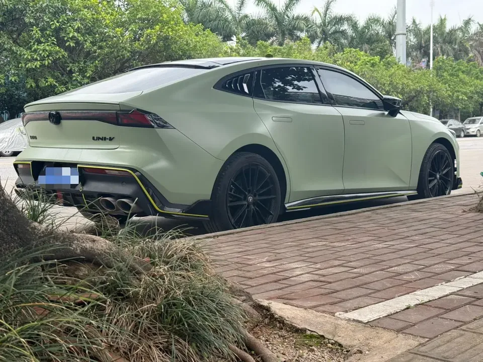 Changan UNI-V 1.5T Sports Edition 2022 — миниатюра 4