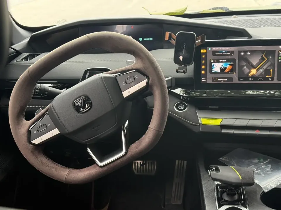 Changan UNI-V 1.5T Sports Edition 2022 — миниатюра 5