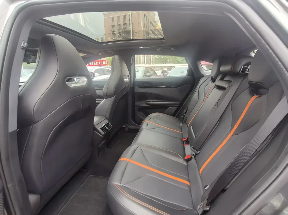 Changan UNI-V 1.5T 500Bar Premium Edition 2026 — миниатюра 5