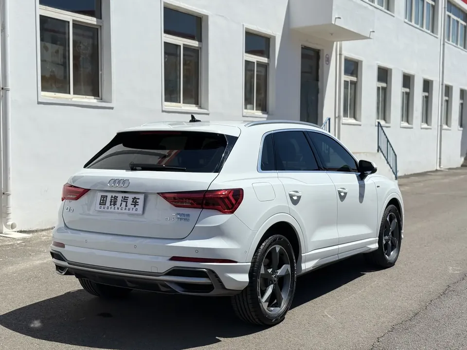 Audi Q3 35 TFSI Fashion Dynamic Edition (1.5T) 2023 — миниатюра 2