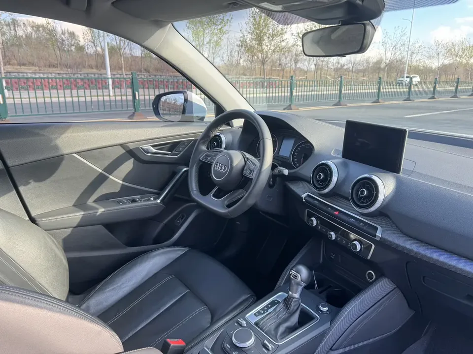 Audi Q2L Audi Q2L 2022 35 TFSI Fashion Dynamic Edition 2022 — миниатюра 4