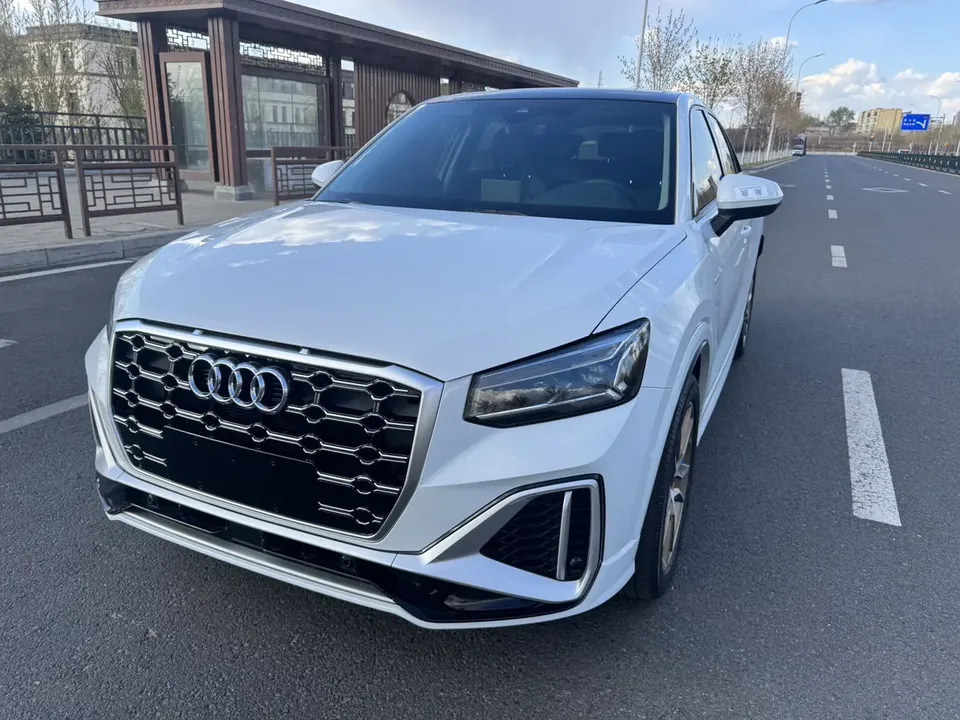 Audi Q2L Audi Q2L 2022 35 TFSI Fashion Dynamic Edition 2022 — фото 1, купить с доставкой в Москву