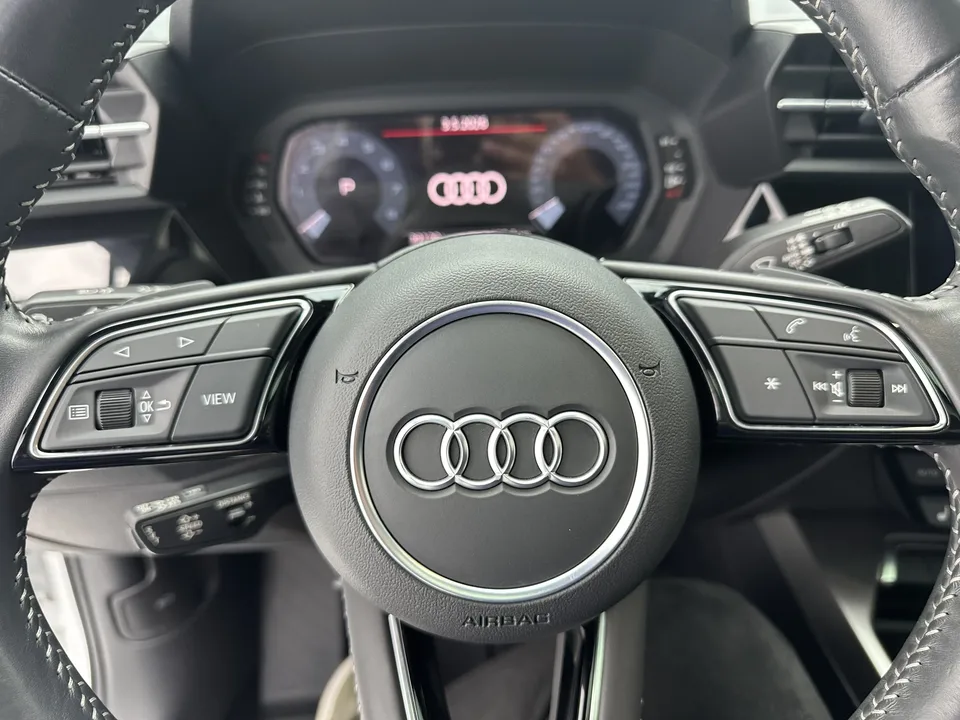 Audi A3 Sportback 35 TFSI stylish and sporty 2022 — миниатюра 3