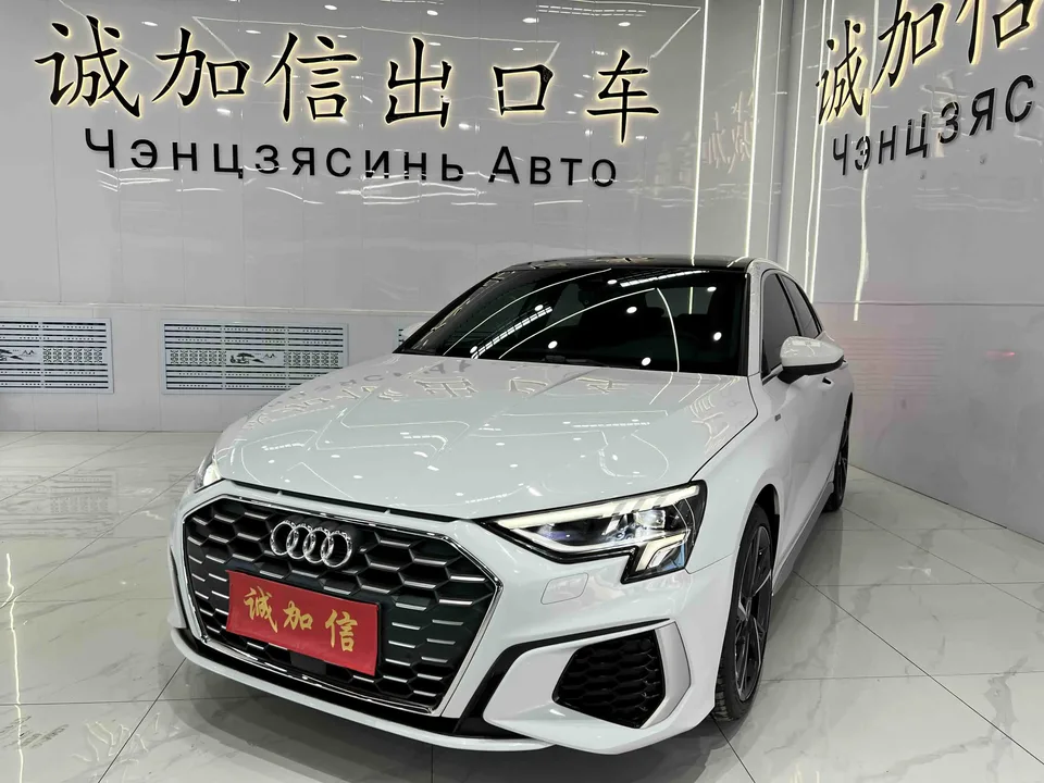 Audi A3 Sportback 35 TFSI stylish and sporty 2023 — фото 1, купить с доставкой в Москву